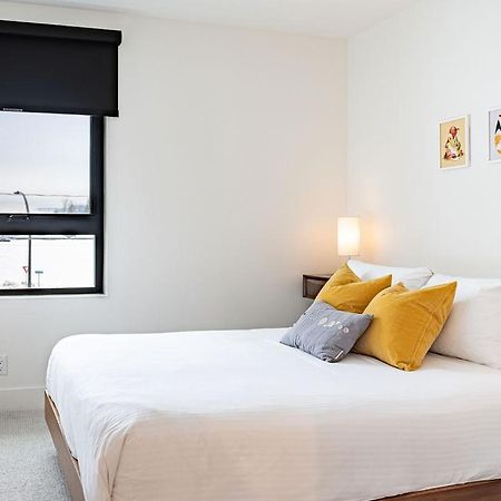 Revel In The Stoke By Revelstoke Vacations Apartment Luaran gambar