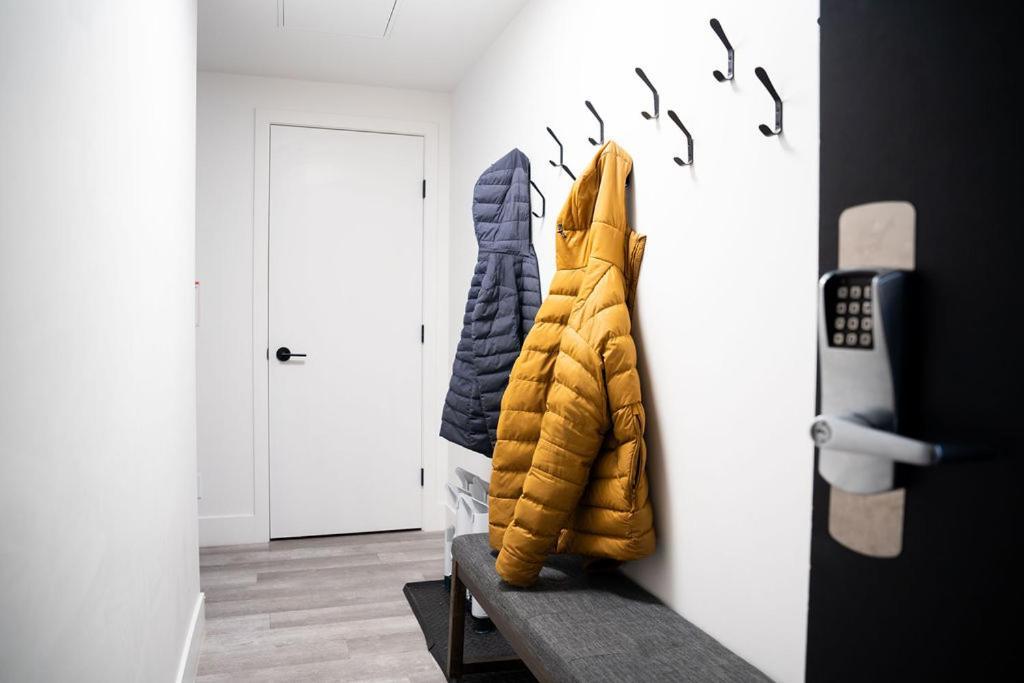 Revel In The Stoke By Revelstoke Vacations Apartment Luaran gambar
